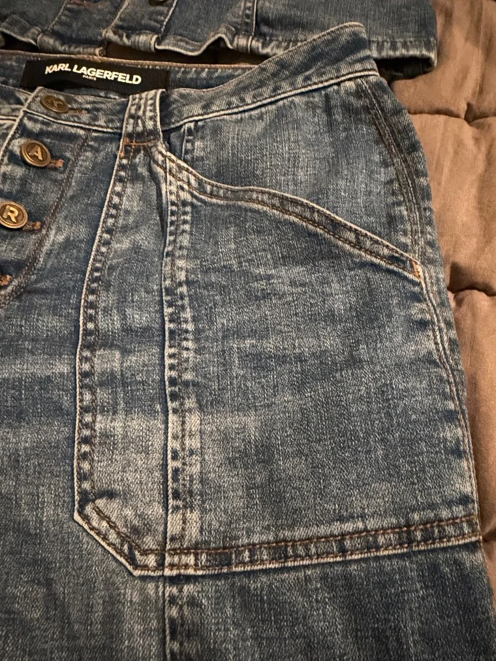 Karl Lagerfeld Ladies Two-Piece Denim Set in Light Blue Wash - Picture 5 of 8